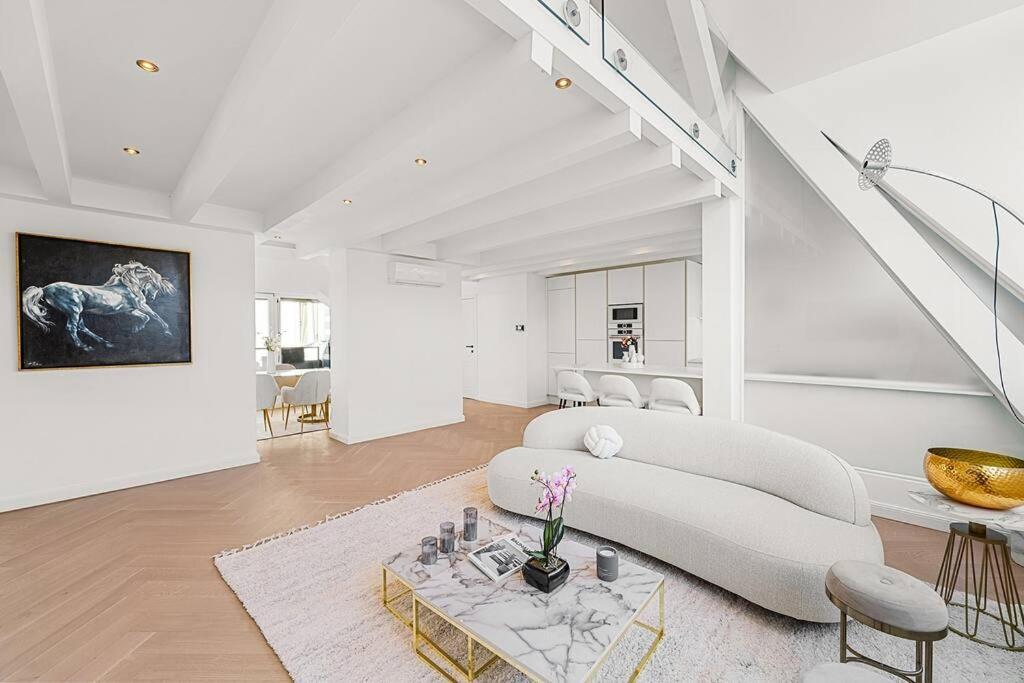 Designer Penthouse With Balcony Viena Exterior foto
