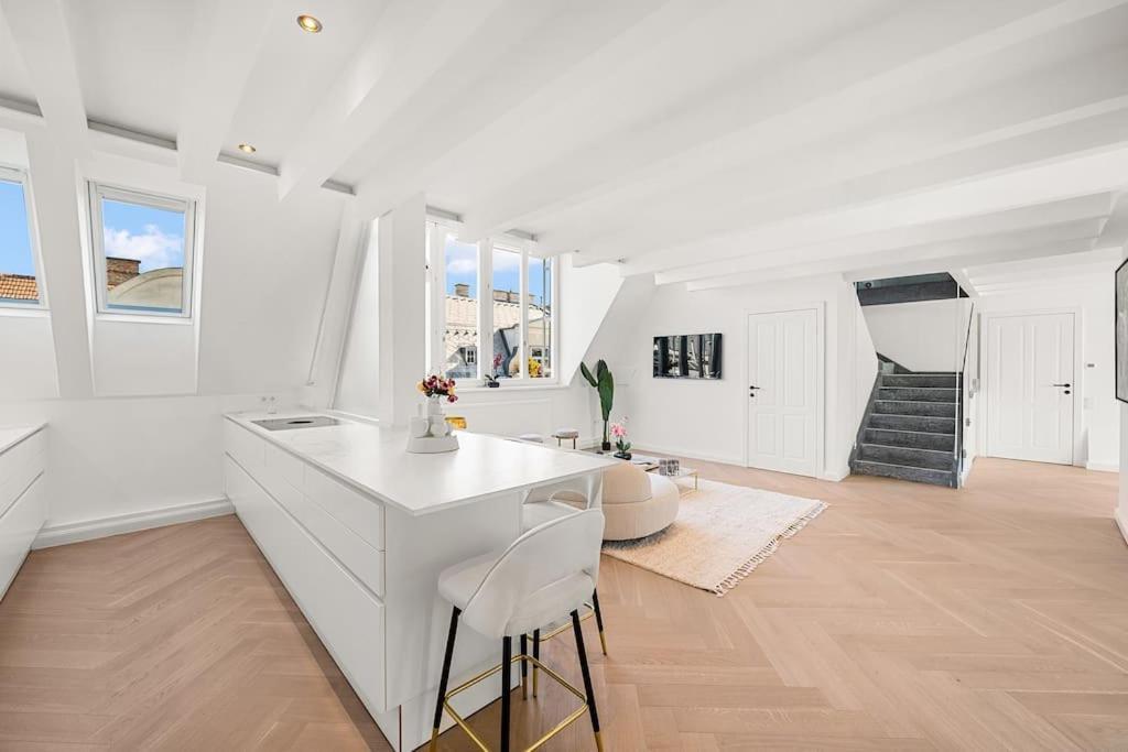Designer Penthouse With Balcony Viena Exterior foto