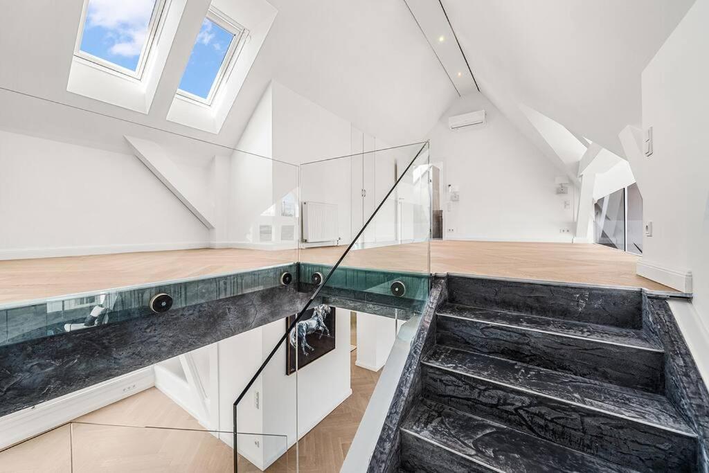 Designer Penthouse With Balcony Viena Exterior foto